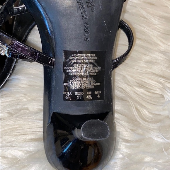 Sandals - Picture 4 of 5